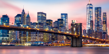 View of the Brooklyn Bridge and the Manhatten skyline