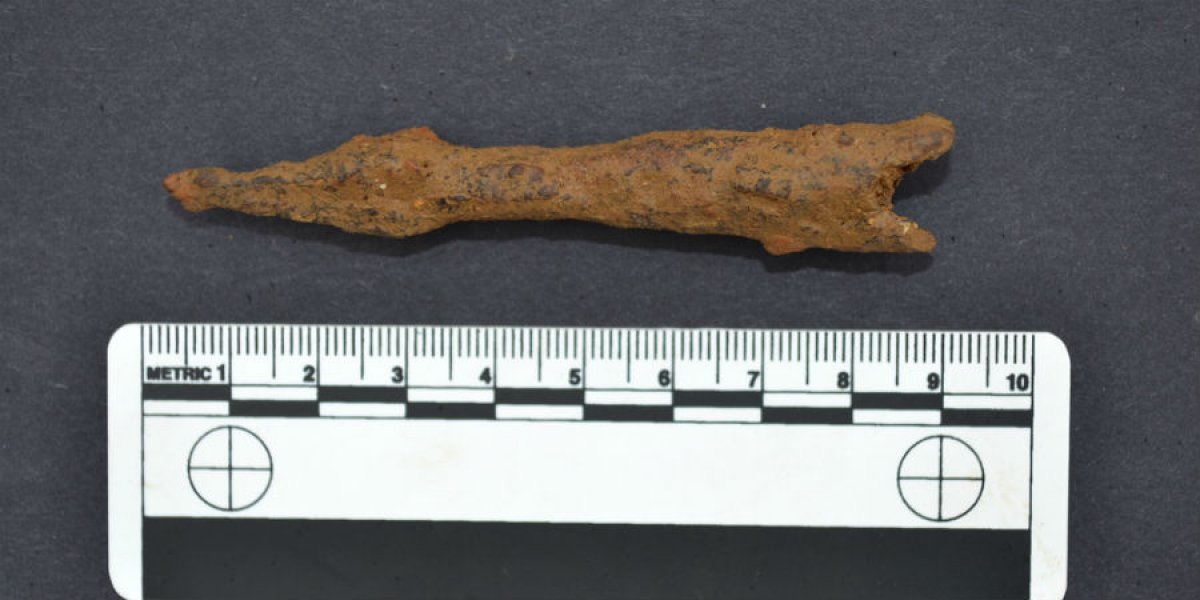 Roman ballista bolt and scale